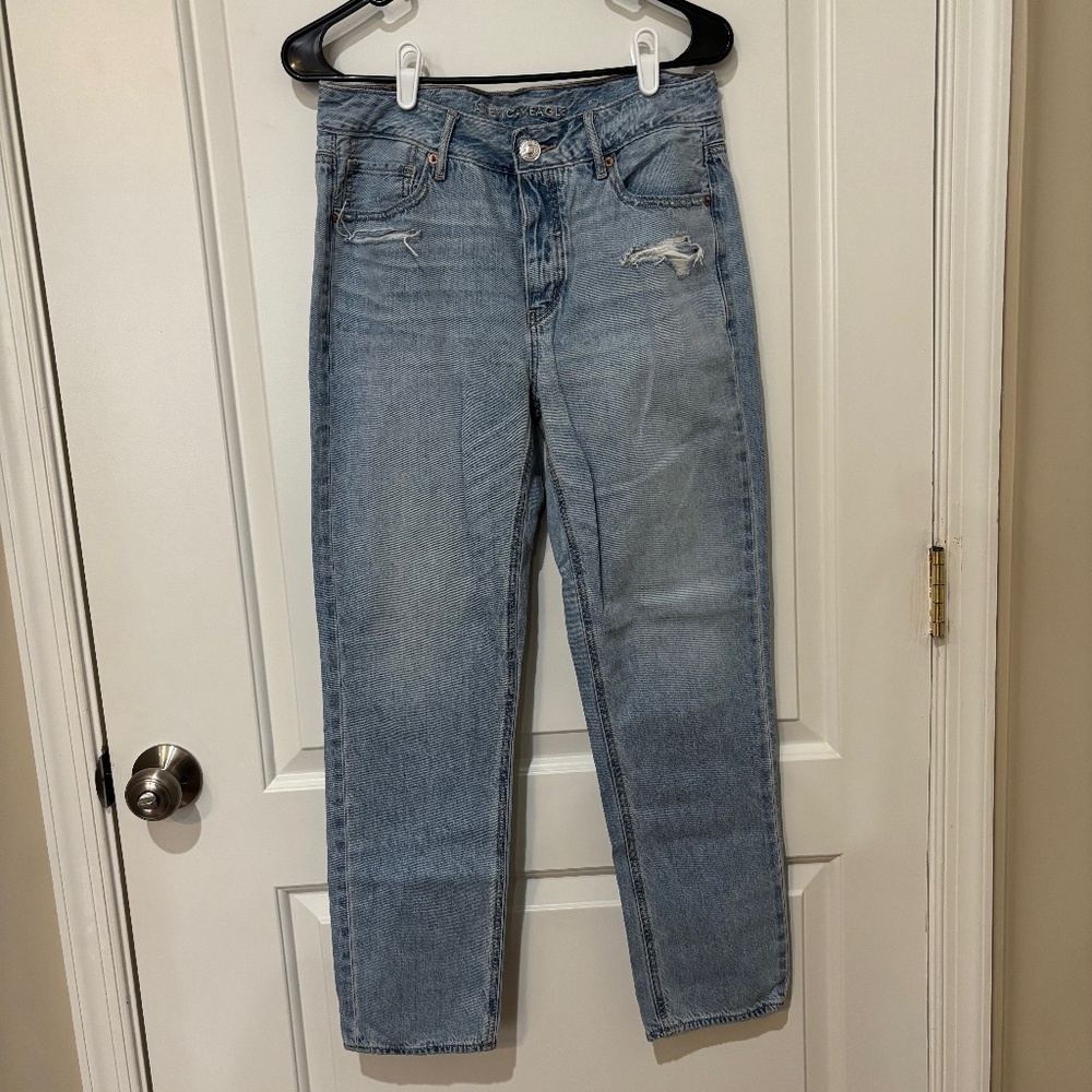 American Eagle Tomgirl Jeans Size 4